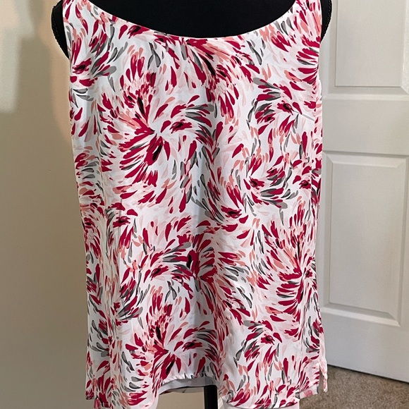 White House Black Market. Size L. Tank top. Reversible. Great condition! - Picture 4 of 12